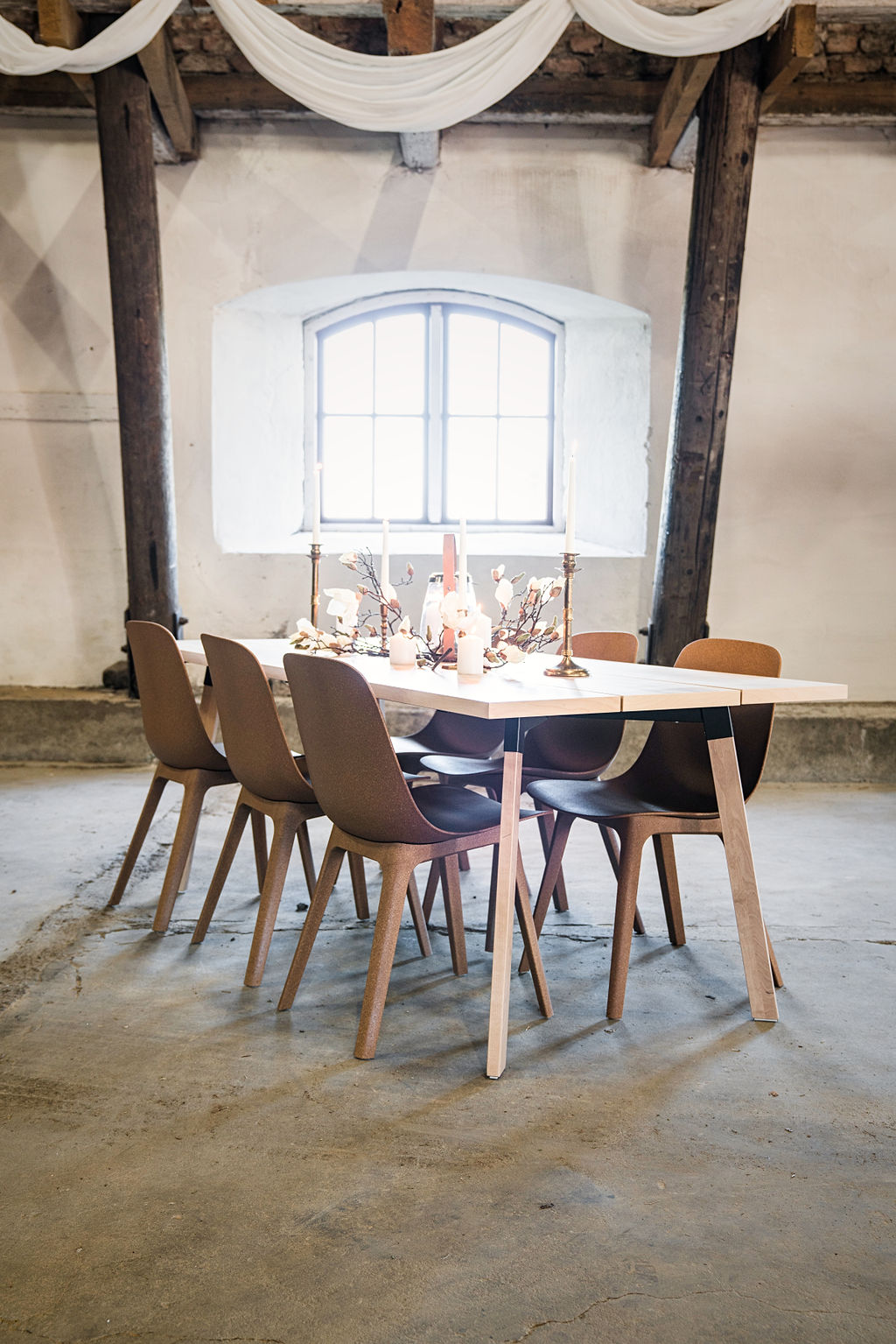 Nordic Stretch Tents - Scandinavian Plank Table & Fold It Chair